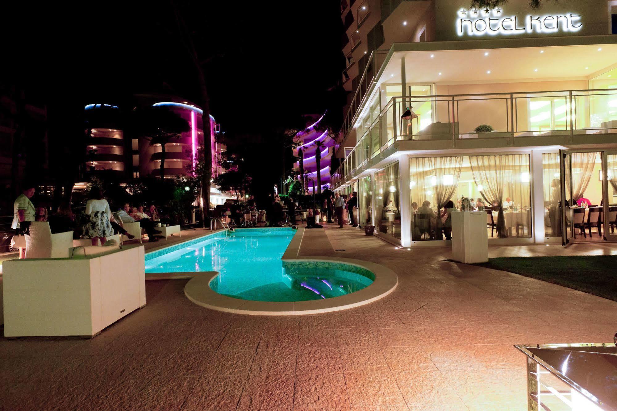 Hotel Kent Milano Marittima Exteriör bild