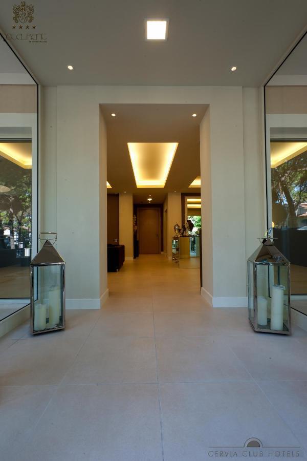 Hotel Kent Milano Marittima Exteriör bild